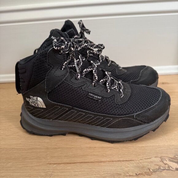 North Face Waterproof Black Boots - Picture 3 of 7